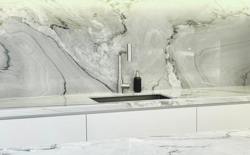 Quartz vs Quartzite: What’s the Difference and Which Surface is Right for Your Project?