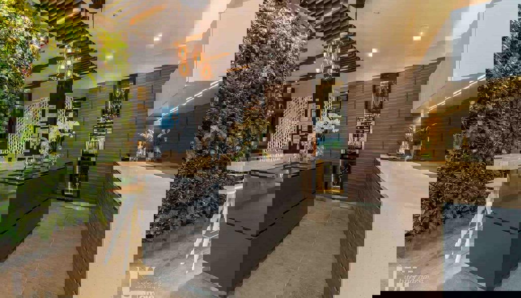 Portfolio 43 ( Candeo - Imperial Black )